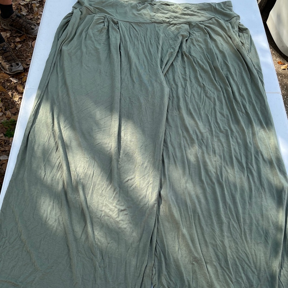 Wynne Layers 2X Sage Wide Leg Pull On Pants Soft Stretch 24” Inseam
